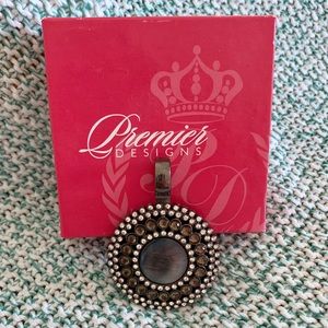 Premier Designs Paparazzi Enhancer